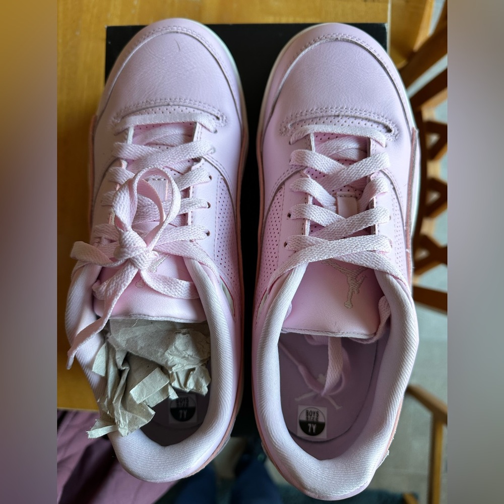 Jordan Flight - Women's Pastel Pink Low-Top Sneakers - Picture 5 of 8